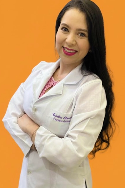 Caroline Oliveira - Farmacêutica